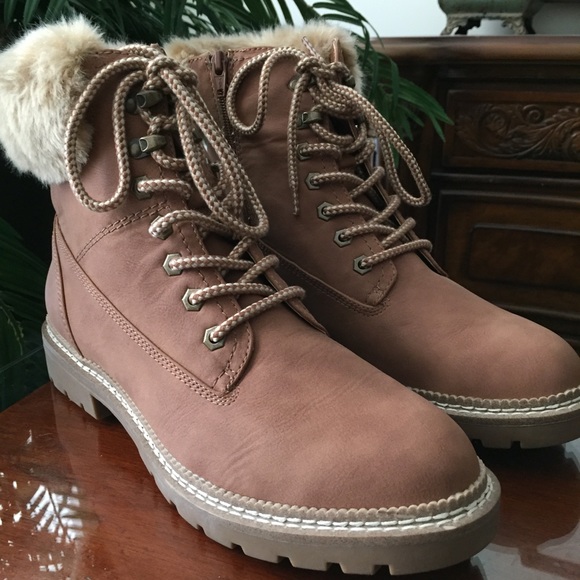 Comfort Faux Fur Upper Tan Boots Size 11 - Picture 7 of 12
